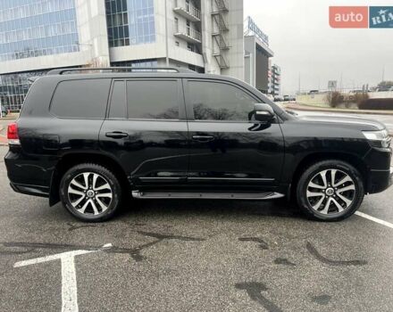 Черный Тойота Ленд Крузер, объемом двигателя 4.46 л и пробегом 98 тыс. км за 59000 $, фото 4 на Automoto.ua