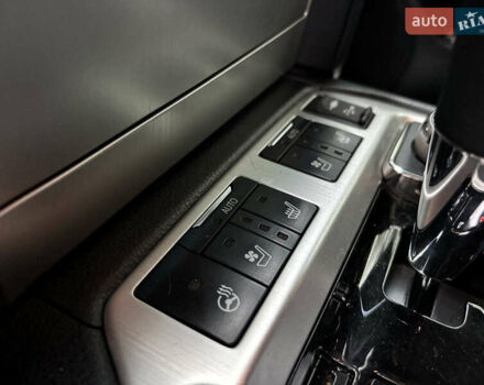 Чорний Тойота Ленд Крузер, об'ємом двигуна 4.5 л та пробігом 202 тис. км за 54990 $, фото 25 на Automoto.ua