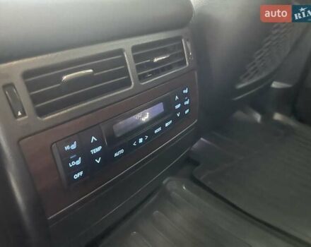 Черный Тойота Ленд Крузер, объемом двигателя 4.46 л и пробегом 98 тыс. км за 59000 $, фото 16 на Automoto.ua