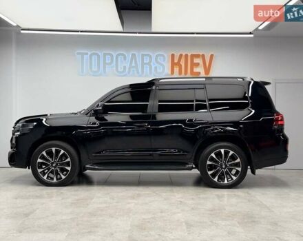 Чорний Тойота Ленд Крузер, об'ємом двигуна 4.46 л та пробігом 123 тис. км за 67400 $, фото 17 на Automoto.ua