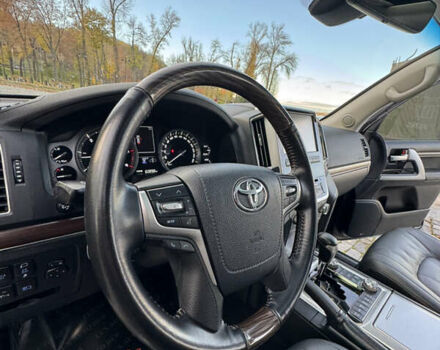 Чорний Тойота Ленд Крузер, об'ємом двигуна 4.46 л та пробігом 260 тис. км за 49999 $, фото 14 на Automoto.ua