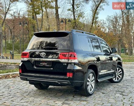 Чорний Тойота Ленд Крузер, об'ємом двигуна 4.46 л та пробігом 260 тис. км за 49999 $, фото 91 на Automoto.ua