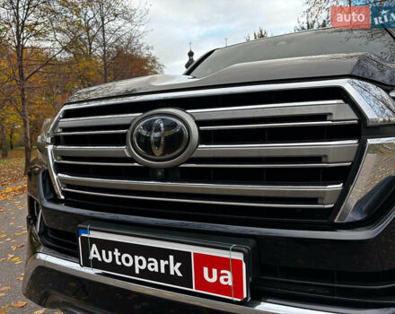 Чорний Тойота Ленд Крузер, об'ємом двигуна 4.5 л та пробігом 202 тис. км за 54990 $, фото 8 на Automoto.ua
