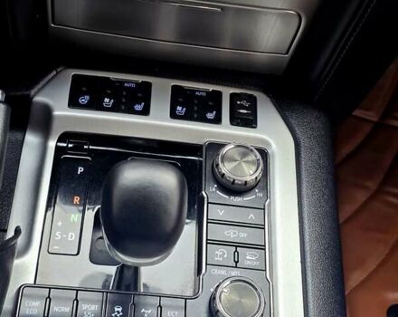 Черный Тойота Ленд Крузер, объемом двигателя 4.6 л и пробегом 138 тыс. км за 53500 $, фото 10 на Automoto.ua