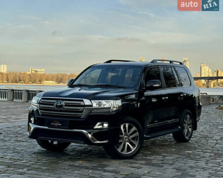 Чорний Тойота Ленд Крузер, об'ємом двигуна 4.46 л та пробігом 260 тис. км за 49999 $, фото 146 на Automoto.ua