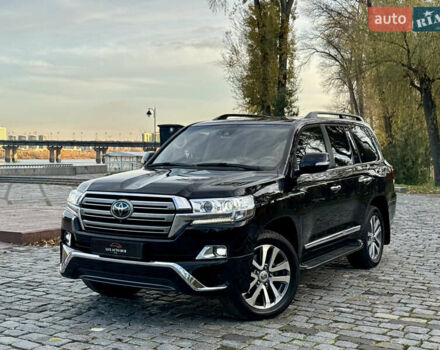 Чорний Тойота Ленд Крузер, об'ємом двигуна 4.46 л та пробігом 260 тис. км за 49999 $, фото 12 на Automoto.ua