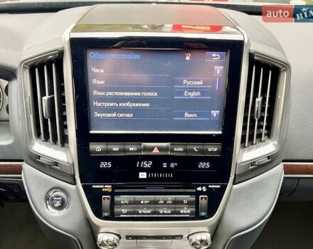 Чорний Тойота Ленд Крузер, об'ємом двигуна 4.46 л та пробігом 88 тис. км за 135000 $, фото 47 на Automoto.ua