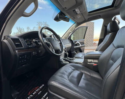 Чорний Тойота Ленд Крузер, об'ємом двигуна 4.46 л та пробігом 260 тис. км за 49999 $, фото 122 на Automoto.ua