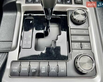 Чорний Тойота Ленд Крузер, об'ємом двигуна 4.46 л та пробігом 88 тис. км за 129999 $, фото 59 на Automoto.ua