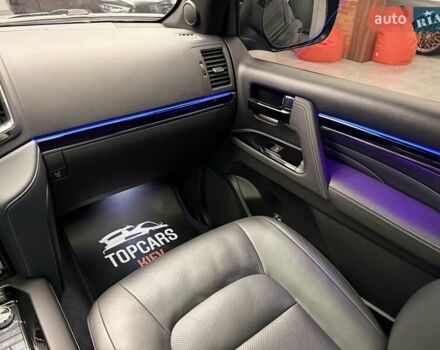 Чорний Тойота Ленд Крузер, об'ємом двигуна 4.46 л та пробігом 123 тис. км за 67400 $, фото 69 на Automoto.ua