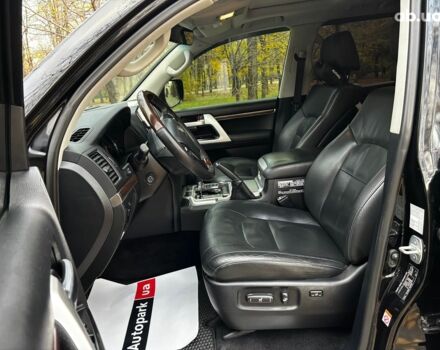 Чорний Тойота Ленд Крузер, об'ємом двигуна 4.5 л та пробігом 202 тис. км за 54990 $, фото 14 на Automoto.ua