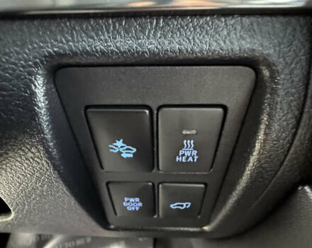 Чорний Тойота Ленд Крузер, об'ємом двигуна 4.46 л та пробігом 260 тис. км за 49999 $, фото 44 на Automoto.ua