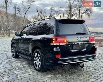 Чорний Тойота Ленд Крузер, об'ємом двигуна 4.46 л та пробігом 177 тис. км за 49999 $, фото 6 на Automoto.ua