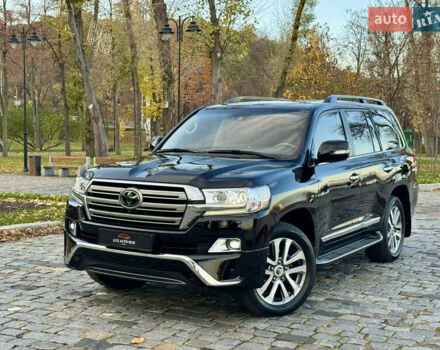 Чорний Тойота Ленд Крузер, об'ємом двигуна 4.46 л та пробігом 260 тис. км за 49999 $, фото 100 на Automoto.ua