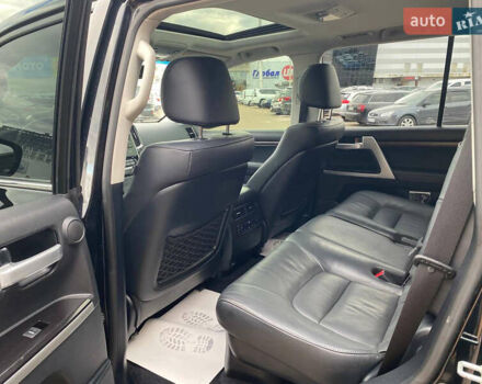 Черный Тойота Ленд Крузер, объемом двигателя 4.46 л и пробегом 232 тыс. км за 50500 $, фото 10 на Automoto.ua