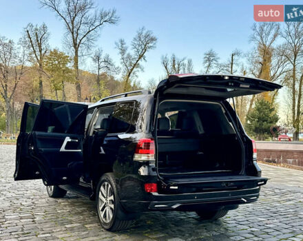 Чорний Тойота Ленд Крузер, об'ємом двигуна 4.46 л та пробігом 260 тис. км за 49999 $, фото 51 на Automoto.ua