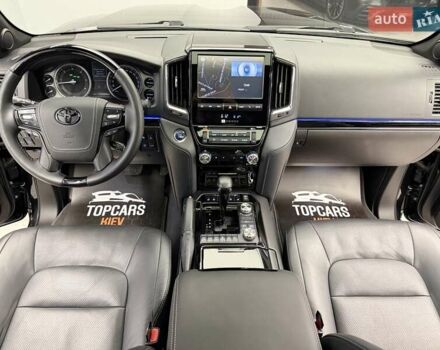 Чорний Тойота Ленд Крузер, об'ємом двигуна 4.46 л та пробігом 123 тис. км за 67400 $, фото 58 на Automoto.ua