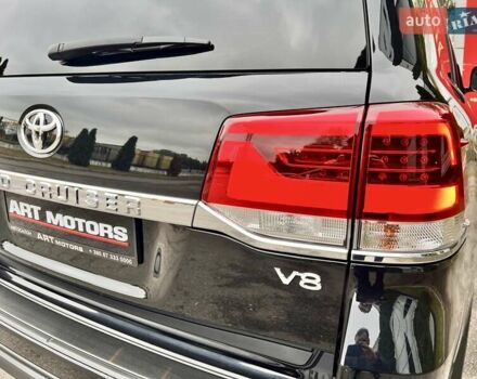 Чорний Тойота Ленд Крузер, об'ємом двигуна 4.46 л та пробігом 88 тис. км за 135000 $, фото 13 на Automoto.ua