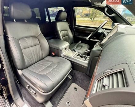 Чорний Тойота Ленд Крузер, об'ємом двигуна 4.46 л та пробігом 88 тис. км за 135000 $, фото 56 на Automoto.ua