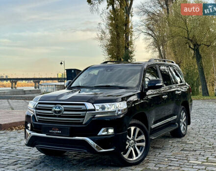 Чорний Тойота Ленд Крузер, об'ємом двигуна 4.46 л та пробігом 260 тис. км за 49999 $, фото 89 на Automoto.ua