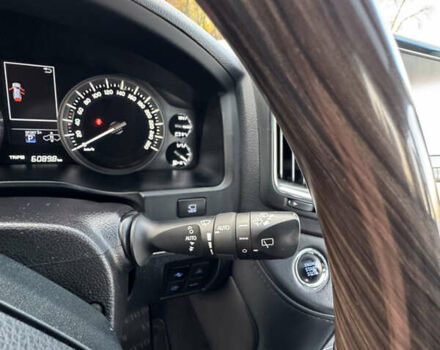 Чорний Тойота Ленд Крузер, об'ємом двигуна 4.46 л та пробігом 260 тис. км за 49999 $, фото 40 на Automoto.ua