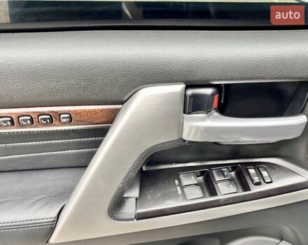 Чорний Тойота Ленд Крузер, об'ємом двигуна 4.46 л та пробігом 88 тис. км за 135000 $, фото 21 на Automoto.ua