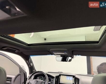 Чорний Тойота Ленд Крузер, об'ємом двигуна 4.46 л та пробігом 123 тис. км за 67400 $, фото 71 на Automoto.ua