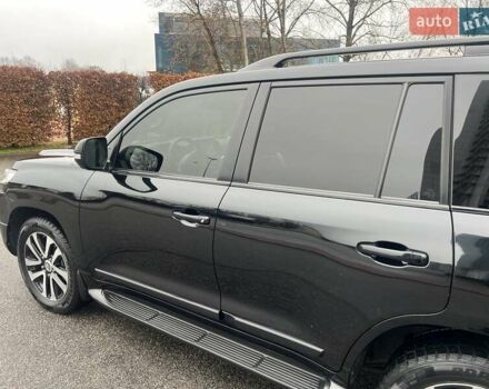 Черный Тойота Ленд Крузер, объемом двигателя 4.46 л и пробегом 98 тыс. км за 59000 $, фото 8 на Automoto.ua