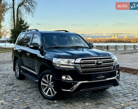 Чорний Тойота Ленд Крузер, об'ємом двигуна 4.46 л та пробігом 260 тис. км за 49999 $, фото 107 на Automoto.ua