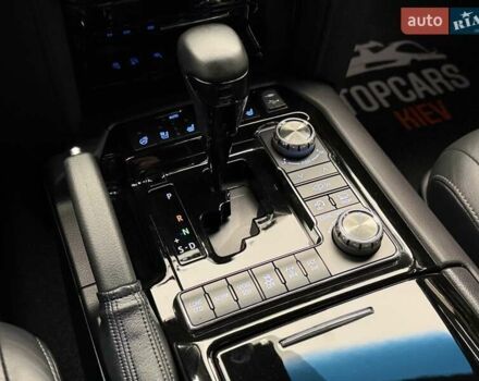 Чорний Тойота Ленд Крузер, об'ємом двигуна 4.46 л та пробігом 123 тис. км за 67400 $, фото 77 на Automoto.ua