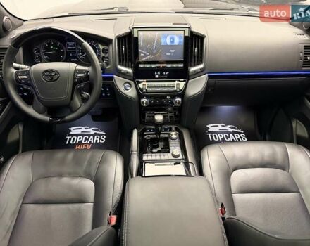 Чорний Тойота Ленд Крузер, об'ємом двигуна 4.46 л та пробігом 123 тис. км за 67400 $, фото 72 на Automoto.ua