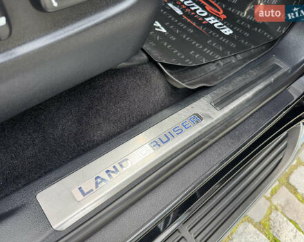 Чорний Тойота Ленд Крузер, об'ємом двигуна 4.46 л та пробігом 260 тис. км за 49999 $, фото 140 на Automoto.ua