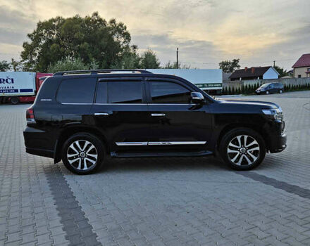Черный Тойота Ленд Крузер, объемом двигателя 0 л и пробегом 102 тыс. км за 61000 $, фото 2 на Automoto.ua