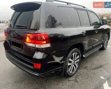 Черный Тойота Ленд Крузер, объемом двигателя 4.46 л и пробегом 98 тыс. км за 59000 $, фото 6 на Automoto.ua