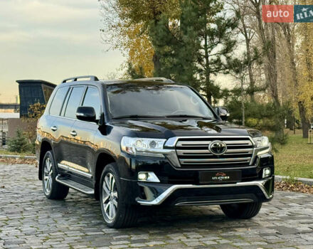 Чорний Тойота Ленд Крузер, об'ємом двигуна 4.46 л та пробігом 260 тис. км за 49999 $, фото 2 на Automoto.ua