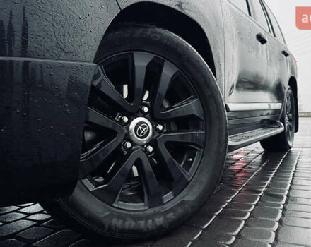 Черный Тойота Ленд Крузер, объемом двигателя 4.46 л и пробегом 179 тыс. км за 55000 $, фото 6 на Automoto.ua