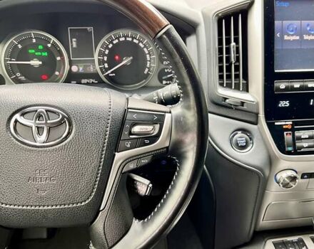 Чорний Тойота Ленд Крузер, об'ємом двигуна 4.46 л та пробігом 88 тис. км за 135000 $, фото 40 на Automoto.ua