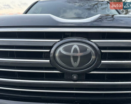 Чорний Тойота Ленд Крузер, об'ємом двигуна 4.46 л та пробігом 177 тис. км за 49999 $, фото 72 на Automoto.ua