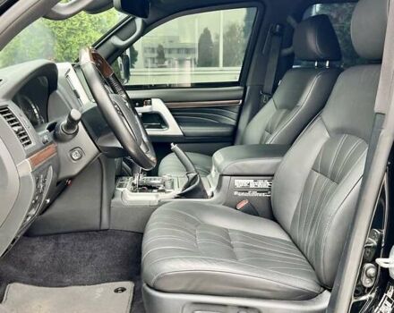 Чорний Тойота Ленд Крузер, об'ємом двигуна 4.46 л та пробігом 88 тис. км за 129999 $, фото 23 на Automoto.ua