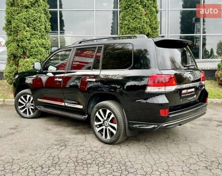 Чорний Тойота Ленд Крузер, об'ємом двигуна 4.46 л та пробігом 88 тис. км за 135000 $, фото 5 на Automoto.ua