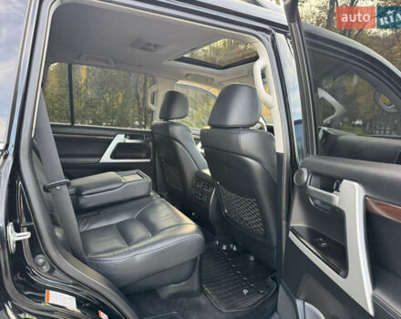 Чорний Тойота Ленд Крузер, об'ємом двигуна 4.46 л та пробігом 260 тис. км за 49999 $, фото 131 на Automoto.ua