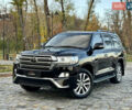 Чорний Тойота Ленд Крузер, об'ємом двигуна 4.46 л та пробігом 260 тис. км за 49999 $, фото 99 на Automoto.ua