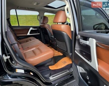 Черный Тойота Ленд Крузер, объемом двигателя 4.6 л и пробегом 138 тыс. км за 53500 $, фото 7 на Automoto.ua