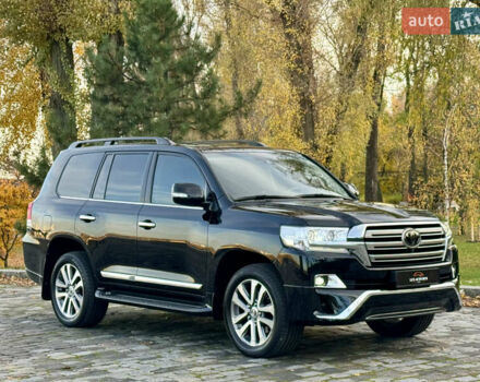 Чорний Тойота Ленд Крузер, об'ємом двигуна 4.46 л та пробігом 260 тис. км за 49999 $, фото 169 на Automoto.ua