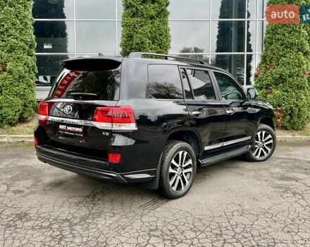 Чорний Тойота Ленд Крузер, об'ємом двигуна 4.46 л та пробігом 88 тис. км за 135000 $, фото 3 на Automoto.ua