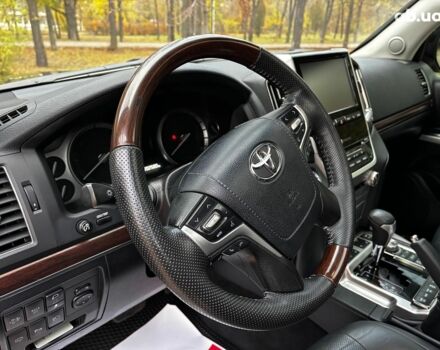 Чорний Тойота Ленд Крузер, об'ємом двигуна 4.5 л та пробігом 202 тис. км за 54990 $, фото 27 на Automoto.ua