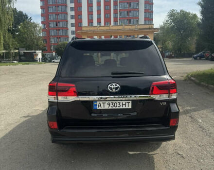 Черный Тойота Ленд Крузер, объемом двигателя 4.46 л и пробегом 156 тыс. км за 68000 $, фото 3 на Automoto.ua