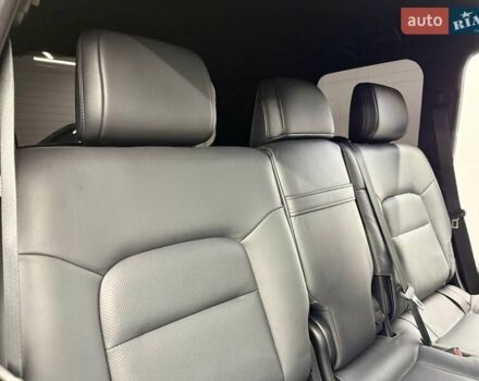 Чорний Тойота Ленд Крузер, об'ємом двигуна 4.46 л та пробігом 123 тис. км за 67400 $, фото 42 на Automoto.ua