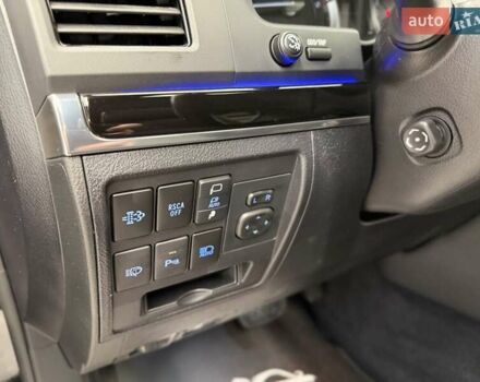 Чорний Тойота Ленд Крузер, об'ємом двигуна 4.46 л та пробігом 123 тис. км за 67400 $, фото 56 на Automoto.ua