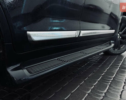 Черный Тойота Ленд Крузер, объемом двигателя 4.46 л и пробегом 179 тыс. км за 55000 $, фото 9 на Automoto.ua